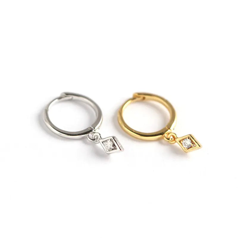 S925 Zilveren Minimalistische Geometrische Oorknopjes met Diamanten – Modern & Elegant