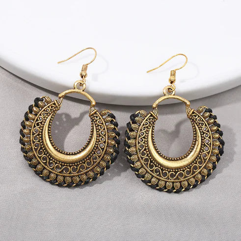 Delicate Boho Women's Earrings with Retro Tassels (Pair)