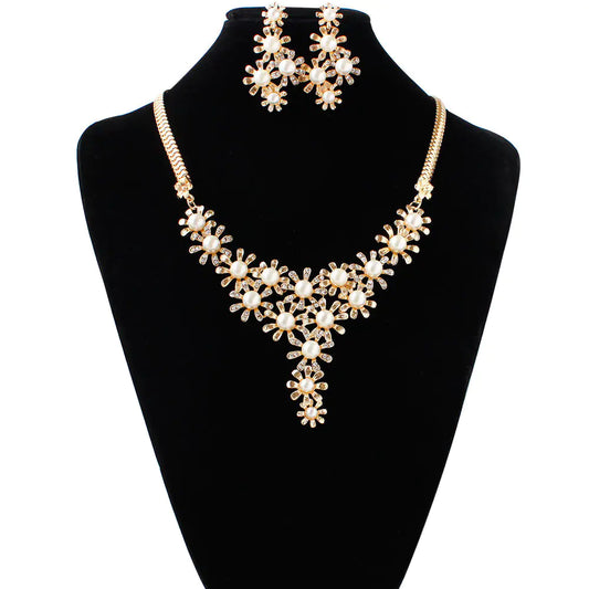 Luxury Floral Pearl and Rhinestone Bridal Necklace Set