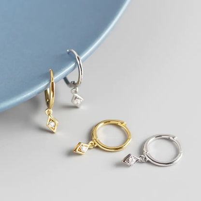 S925 Zilveren Minimalistische Geometrische Oorknopjes met Diamanten – Modern & Elegant