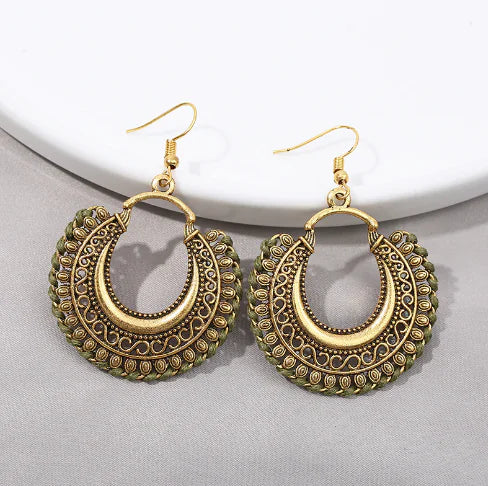 Delicate Boho Women's Earrings with Retro Tassels (Pair)