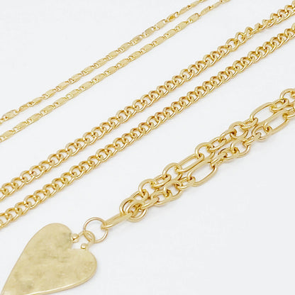 Heart Charm Layered Chain Necklace – Set van 3 Kettingen met Gehamerd Hart