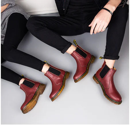 Martin-Stiefel aus Rindsleder im Herbst-Stil mit dicken Absätzen für Damen sind von leer