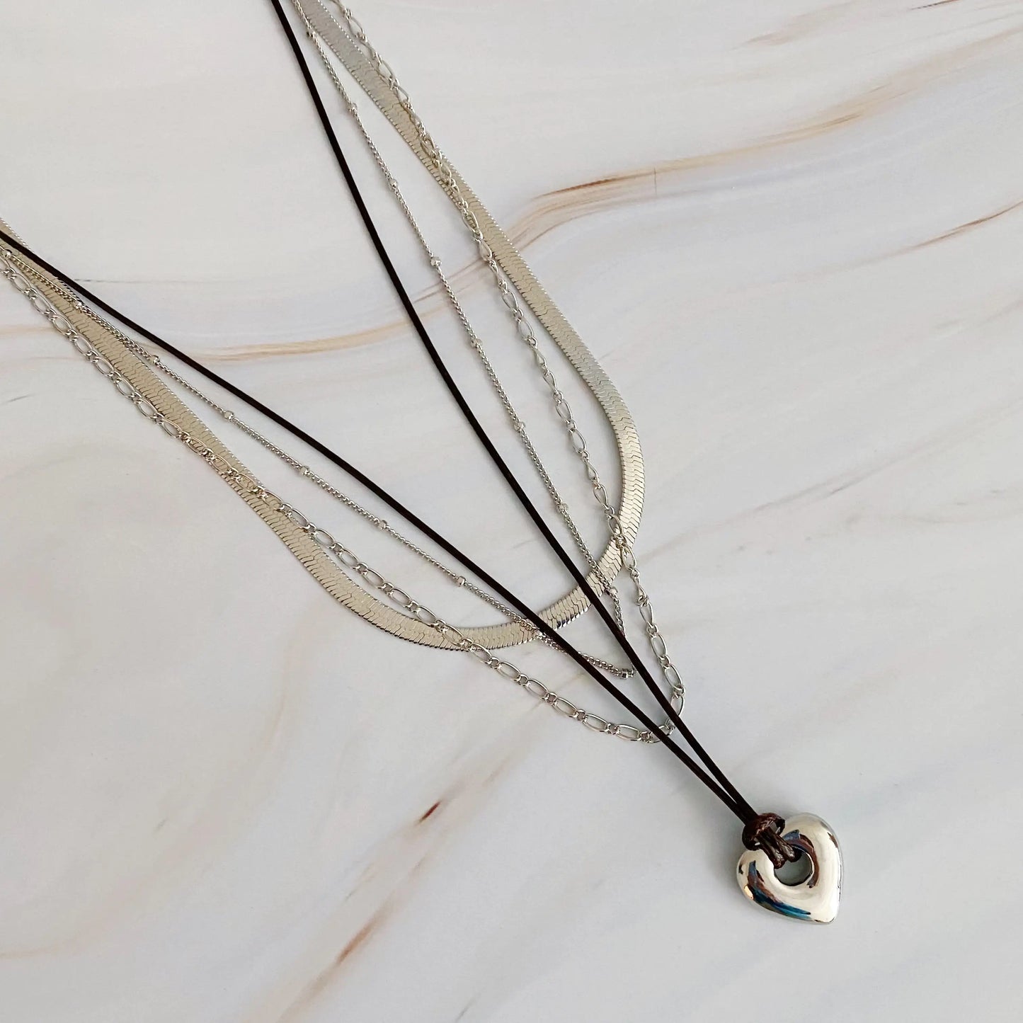 Perfectly Layered Heart & Chain Necklace – 4-Lagen Boho Chic