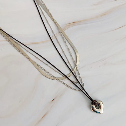 Perfectly Layered Heart & Chain Necklace – 4-Lagen Boho Chic