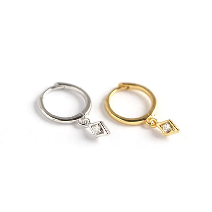 S925 Zilveren Minimalistische Geometrische Oorknopjes met Diamanten – Modern & Elegant