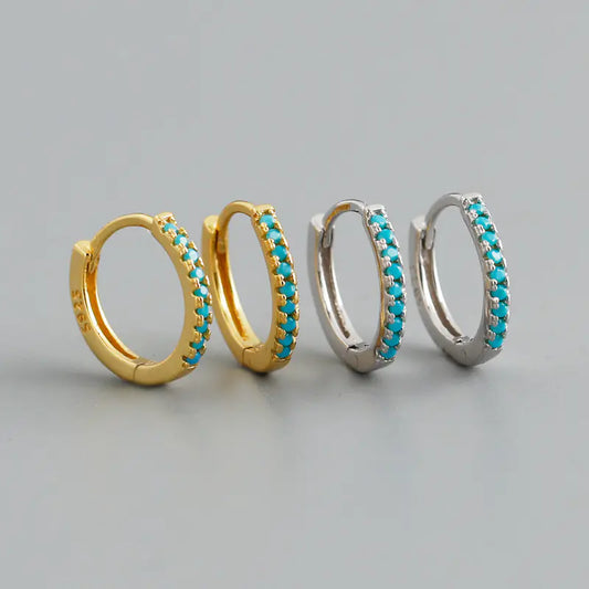 S925 Zilveren Oorringen met Blauwe Zirkonia Inleg – Elegant & Tijdloos