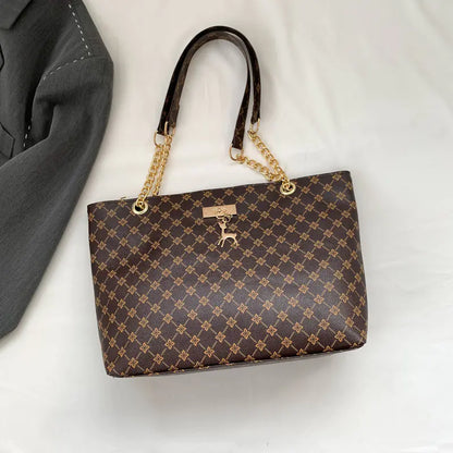 Retro Textured Chain Shoulder Bag