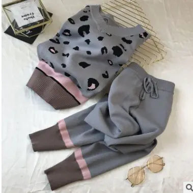 2020 Autumn/Winter Women's Heart Pattern Knit Set