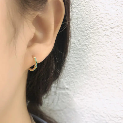 S925 Zilveren Oorringen met Blauwe Zirkonia Inleg – Elegant & Tijdloos