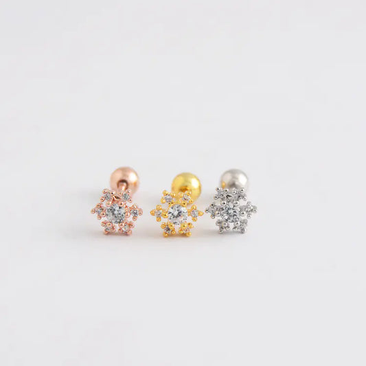 Sneeuwvlok S925 Zilveren Oorbellen met Schroefsluiting & Diamanten – Winterse Luxe