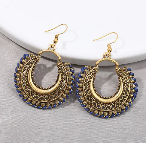 Delicate Boho Women's Earrings with Retro Tassels (Pair)