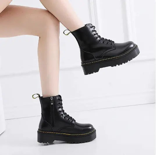 Lace-Up Motorcycle Boots 100% leather