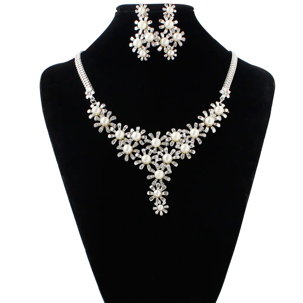 Luxury Floral Pearl and Rhinestone Bridal Necklace Set